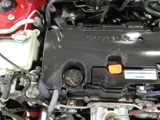 ✅ 2018 Honda Civic EX • VIN: 2HGFC2F72JH595272 • Lot: 90084805. Listed on Copart with 93,810 mi. Free auction sales archive from the USA and detailed vehicle history report at DreamBid. Image 13.