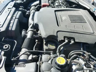 ✅ 2018 Land Rover Range Rover Velar R-Dynamic SE • VIN: SALYL2RV6JA715552 • Lot: 43244201. Listed on IAAI with 77,022 mi. Free auction sales archive from the USA and detailed vehicle history report at DreamBid. Image 19.