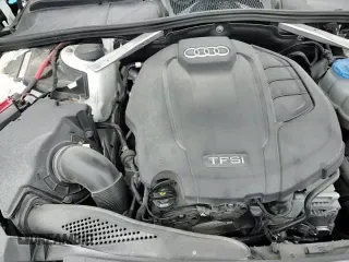 ✅ 2019 Audi A4 Premium • VIN: WAUDNAF40KA013957 • Lot: 64294905. Wystawiony na Copart z przebiegiem 77 013 mil. Bezpłatny archiwum sprzedaży aukcyjnych z USA i szczegółowy raport historii pojazdu na DreamBid. Zdjęcie 13.