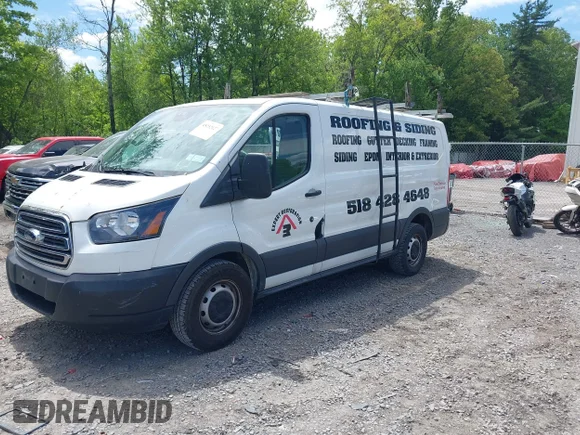 ✅ 2016 Ford Transit Cargo • VIN: 1FTYE1ZM7GKB50833 • Lot: 45483819. Wystawiony na IAAI z przebiegiem 206 739 mil. Bezpłatny archiwum sprzedaży aukcyjnych z USA i szczegółowy raport historii pojazdu na DreamBid. Zdjęcie 2.