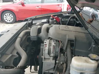 ✅ 2010 Chevrolet Suburban LS • VIN: 1GNUCHE07AR213838 • Lot: 42523274. Listed on IAAI with 251,109 mi. Free auction sales archive from the USA and detailed vehicle history report at DreamBid. Image 21.