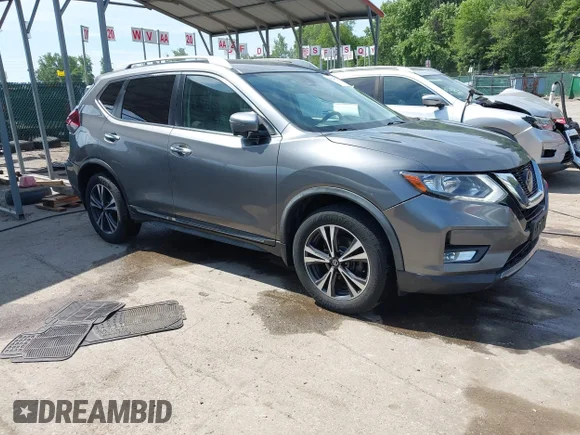 ✅ 2018 Nissan Rogue SV • VIN: JN8AT2MVXJW316439 • Лот: 45240294. Опубликован ранее на IAAI с пробегом 104 682 миль. Бесплатный доступ к архиву аукционных продаж из США и подробный отчёт об истории автомобиля на DreamBid. Изображение 1.