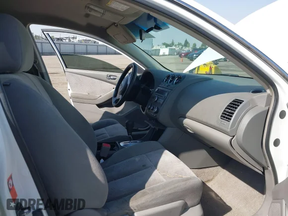 ✅ 2008 Nissan Altima • VIN: 1N4CL21EX8C249092 • Lot: 43148348. Wystawiony na IAAI z przebiegiem 146 526 mil. Bezpłatny archiwum sprzedaży aukcyjnych z USA i szczegółowy raport historii pojazdu na DreamBid. Zdjęcie 5.