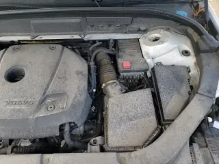 ✅ 2018 Volvo XC60 Momentum • VIN: LYVA22RK1JB117637 • Лот: 70575435. Опубликован ранее на Copart с пробегом 44 064 миль. Бесплатный доступ к архиву аукционных продаж из США и подробный отчёт об истории автомобиля на DreamBid. Изображение 15.