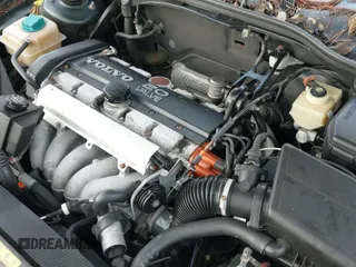 ✅ 1998 Volvo V70 • VIN: YV1LW5577W2459144 • Lot: 41129267. Listed on IAAI with 214,691 mi. Free auction sales archive from the USA and detailed vehicle history report at DreamBid. Image 13.