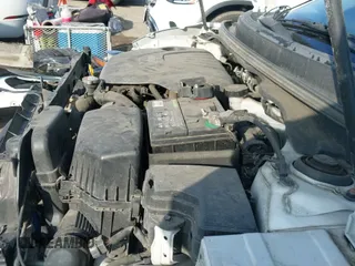 ✅ 2013 Hyundai Veloster w/Black Int • VIN: KMHTC6AD4DU153855 • Lot: 41589006. Wystawiony na IAAI z przebiegiem 106 161 mil. Bezpłatny archiwum sprzedaży aukcyjnych z USA i szczegółowy raport historii pojazdu na DreamBid. Zdjęcie 20.