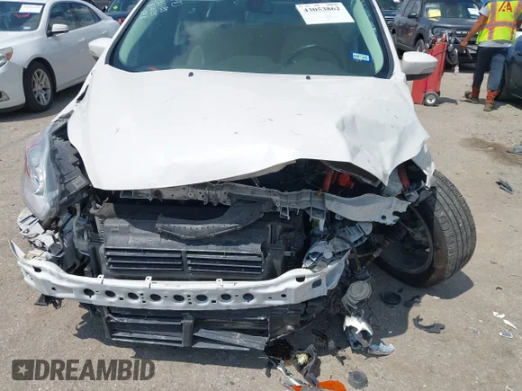 ✅ 2016 Ford C-Max SEL • VIN: 1FADP5CU3GL120415 • Лот: 43053862. Опубліковано раніше на IAAI з пробігом 48 357 миль. Безкоштовний доступ до архіву аукціонних продажів зі США та докладний звіт про історію автомобіля на DreamBid. Зображення 6.