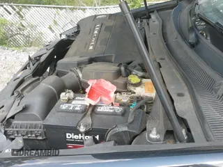 ✅ 2015 Lincoln MKS • VIN: 1LNHL9DK3FG601408 • Lot: 42593312. Wystawiony na IAAI z przebiegiem 104 278 mil. Bezpłatny archiwum sprzedaży aukcyjnych z USA i szczegółowy raport historii pojazdu na DreamBid. Zdjęcie 19.