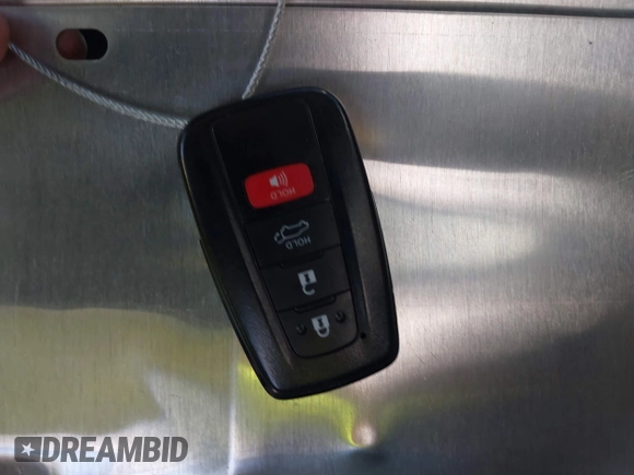 ✅ 2021 Toyota Highlander XLE • VIN: 5TDGZRAH1MS048820 • Lot: 44326836. Wystawiony na IAAI z przebiegiem 43 811 mil. Bezpłatny archiwum sprzedaży aukcyjnych z USA i szczegółowy raport historii pojazdu na DreamBid. Zdjęcie 11.