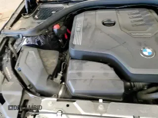 2020 BMW 3 Series 330i xDrive z VIN 3MW5R7J09L8B26187, wystawiony jako Copart lot #83956685 z przebiegiem 33 911 mil mil oraz Szkoda całkowita • Salvage title. Historia ofert i sprzedaży dostępna na DreamBid. Obrazek 13.