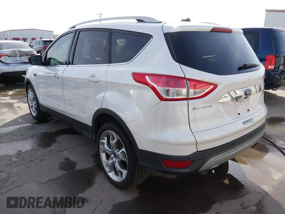 ✅ 2016 Ford Escape Titanium • VIN: 1FMCU0J90GUB99824 • Lot: 44563959. Wystawiony na IAAI z przebiegiem 69 164 mil. Bezpłatny archiwum sprzedaży aukcyjnych z USA i szczegółowy raport historii pojazdu na DreamBid. Zdjęcie 3.