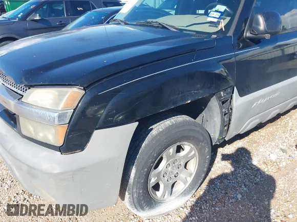 ✅ 2002 Chevrolet Avalanche • VIN: 3GNEC13T92G109006 • Lot: 44311871. Listed on IAAI with 205,511 mi. Free auction sales archive from the USA and detailed vehicle history report at DreamBid. Image 6.
