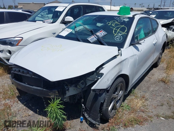 ✅ 2020 Hyundai Veloster 2.0 • VIN: KMHTG6AF8LU030788 • Lot: 44779322. Wystawiony na IAAI z przebiegiem Nie podano. Bezpłatny archiwum sprzedaży aukcyjnych z USA i szczegółowy raport historii pojazdu na DreamBid. Zdjęcie 2.