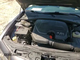 ✅ 2017 Chrysler 300 S • VIN: 2C3CCABG7HH657474 • Lot: 70014215. Listed on Copart with 141,738 mi. Free auction sales archive from the USA and detailed vehicle history report at DreamBid. Image 14.