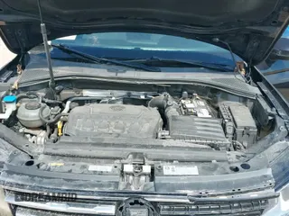 ✅ 2019 Volkswagen Tiguan S • VIN: 3VV1B7AX2KM147831 • Lot: 43505456. Listed on IAAI with 89,369 mi. Free auction sales archive from the USA and detailed vehicle history report at DreamBid. Image 18.