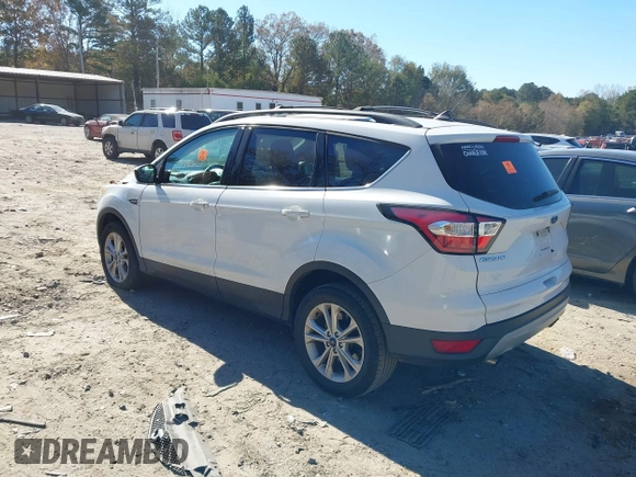 ✅ 2018 Ford Escape SE • VIN: 1FMCU0GD5JUB59905 • Lot: 43702305. Wystawiony na IAAI z przebiegiem 150 359 mil. Bezpłatny archiwum sprzedaży aukcyjnych z USA i szczegółowy raport historii pojazdu na DreamBid. Zdjęcie 3.