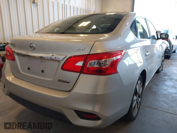 ✅ 2019 Nissan Sentra S • VIN: 3N1AB7AP3KY290233 • Lot: 43993872. Wystawiony na IAAI z przebiegiem 92 446 mil. Bezpłatny archiwum sprzedaży aukcyjnych z USA i szczegółowy raport historii pojazdu na DreamBid. Zdjęcie 4.