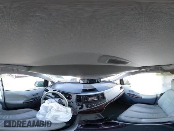 ✅ 2014 Toyota Sienna XLE • VIN: 5TDYK3DC5ES451710 • Lot: 44389847. Wystawiony na IAAI z przebiegiem 107 651 mil. Bezpłatny archiwum sprzedaży aukcyjnych z USA i szczegółowy raport historii pojazdu na DreamBid. Zdjęcie 18.
