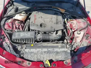 ✅ 2018 Alfa Romeo Giulia • VIN: ZARFAEBN5J7581801 • Лот: 86525115. Опубликован ранее на Copart с пробегом 50 231 миль. Бесплатный доступ к архиву аукционных продаж из США и подробный отчёт об истории автомобиля на DreamBid. Изображение 13.