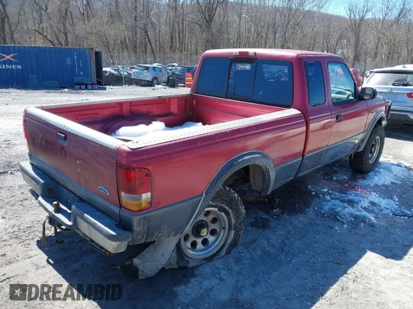 ✅ 1993 Ford Ranger Splash • VIN: 1FTDR15X0PTA69668 • Лот: 44579442. Опубліковано раніше на IAAI з пробігом 59 100 миль. Безкоштовний доступ до архіву аукціонних продажів зі США та докладний звіт про історію автомобіля на DreamBid. Зображення 4.
