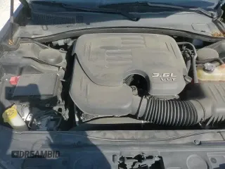 ✅ 2018 Chrysler 300 Touring • VIN: 2C3CCAAG2JH130238 • Lot: 86404895. Wystawiony na Copart z przebiegiem 131 618 mil. Bezpłatny archiwum sprzedaży aukcyjnych z USA i szczegółowy raport historii pojazdu na DreamBid. Zdjęcie 13.