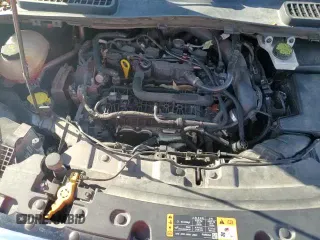 ✅ 2019 Ford Escape SE • VIN: 1FMCU9GD4KUB09857 • Lot: 81314805. Wystawiony na Copart z przebiegiem 115 808 mil. Bezpłatny archiwum sprzedaży aukcyjnych z USA i szczegółowy raport historii pojazdu na DreamBid. Zdjęcie 15.