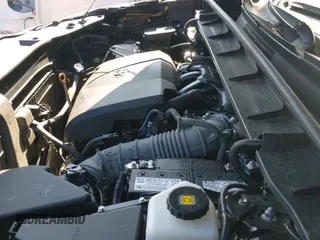 ✅ 2022 Toyota Highlander XLE • VIN: 5TDHZRBH0NS202972 • Lot: 42623975. Listed on IAAI with 29,021 mi. Free auction sales archive from the USA and detailed vehicle history report at DreamBid. Image 19.