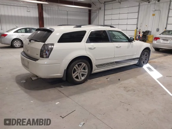 ✅ 2005 Dodge Magnum SE • VIN: 2D4FV48V75H148798 • Lot: 44160570. Wystawiony na IAAI z przebiegiem 183 235 mil. Bezpłatny archiwum sprzedaży aukcyjnych z USA i szczegółowy raport historii pojazdu na DreamBid. Zdjęcie 4.