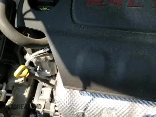 ✅ 2021 Jeep Renegade Latitude • VIN: ZACNJCBB7MPM35470 • Lot: 67289385. Listed on Copart with 25,231 mi. Free auction sales archive from the USA and detailed vehicle history report at DreamBid. Image 14.