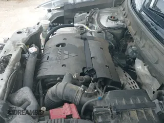 ✅ 2018 Mitsubishi Outlander ES • VIN: JA4AP3AU4JZ000724 • Lot: 42487048. Wystawiony na IAAI z przebiegiem 146 992 mil. Bezpłatny archiwum sprzedaży aukcyjnych z USA i szczegółowy raport historii pojazdu na DreamBid. Zdjęcie 20.