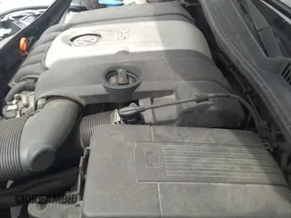 ✅ 2008 Volkswagen Jetta SE • VIN: 3VWRM71K18M102305 • Lot: 42479420. Wystawiony na IAAI z przebiegiem 135 097 mil. Bezpłatny archiwum sprzedaży aukcyjnych z USA i szczegółowy raport historii pojazdu na DreamBid. Zdjęcie 12.