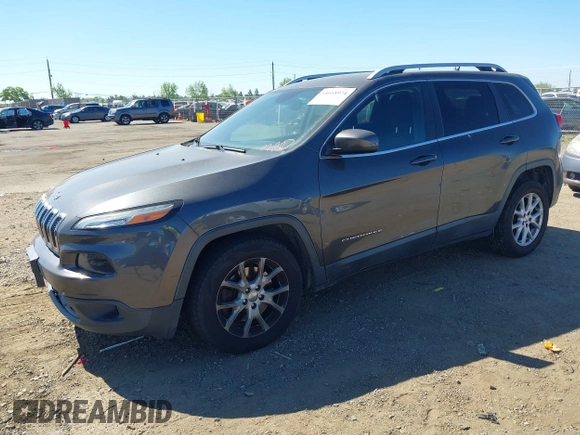 ✅ 2016 Jeep Cherokee Latitude • VIN: 1C4PJLCB7GW280775 • Lot: 44668974. Wystawiony na IAAI z przebiegiem 121 582 mil. Bezpłatny archiwum sprzedaży aukcyjnych z USA i szczegółowy raport historii pojazdu na DreamBid. Zdjęcie 2.