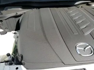 ✅ 2025 Mazda CX-70 Preferred • VIN: JM3KJBHD3S1125717 • Lot: 82083525. Wystawiony na Copart z przebiegiem 8 840 mil. Bezpłatny archiwum sprzedaży aukcyjnych z USA i szczegółowy raport historii pojazdu na DreamBid. Zdjęcie 14.