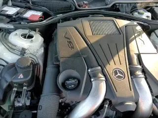 ✅ 2012 Mercedes-Benz CL 550 • VIN: WDDEJ9EBXCA028345 • Lot: 84938744. Wystawiony na Copart z przebiegiem 40 537 mil. Bezpłatny archiwum sprzedaży aukcyjnych z USA i szczegółowy raport historii pojazdu na DreamBid. Zdjęcie 13.