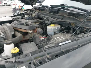 ✅ 2017 Ram 2500 Laramie • VIN: 3C6UR5FL8HG759368 • Lot: 41215588. Wystawiony na IAAI z przebiegiem 107 532 mil. Bezpłatny archiwum sprzedaży aukcyjnych z USA i szczegółowy raport historii pojazdu na DreamBid. Zdjęcie 20.