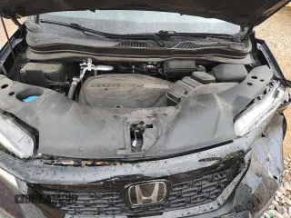 ✅ 2019 Honda Passport Touring • VIN: 5FNYF7H91KB008349 • Lot: 82597595. Listed on Copart with 84,320 mi. Free auction sales archive from the USA and detailed vehicle history report at DreamBid. Image 13.