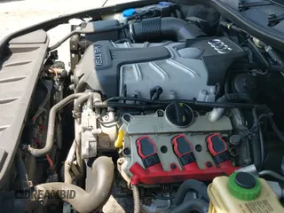 ✅ 2015 Audi Q7 Premium • VIN: WA1CGAFE1FD003065 • Lot: 42637725. Wystawiony na IAAI z przebiegiem 135 759 mil. Bezpłatny archiwum sprzedaży aukcyjnych z USA i szczegółowy raport historii pojazdu na DreamBid. Zdjęcie 22.