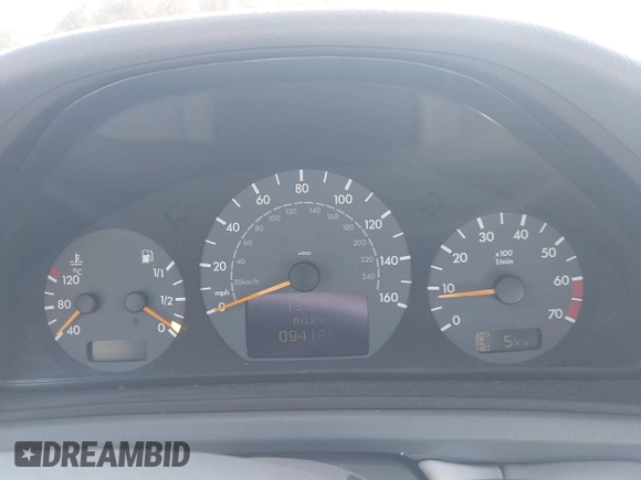 ✅ 2002 Mercedes-Benz CLK 320/430 • VIN: WDBLK70G12T129233 • Lot: 42391247. Wystawiony na IAAI z przebiegiem 94 186 mil. Bezpłatny archiwum sprzedaży aukcyjnych z USA i szczegółowy raport historii pojazdu na DreamBid. Zdjęcie 7.