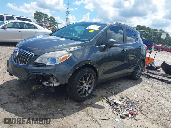 ✅ 2016 Buick Encore Sport Touring • VIN: KL4CJ1SM0GB528601 • Лот: 42836862. Опубліковано раніше на IAAI з пробігом 130 429 миль. Безкоштовний доступ до архіву аукціонних продажів зі США та докладний звіт про історію автомобіля на DreamBid. Зображення 2.