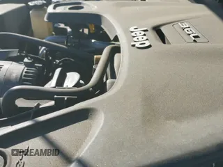 ✅ 2021 Jeep Gladiator Willys • VIN: 1C6HJTAG3ML572690 • Lot: 41649907. Wystawiony na IAAI z przebiegiem 74 734 mil. Bezpłatny archiwum sprzedaży aukcyjnych z USA i szczegółowy raport historii pojazdu na DreamBid. Zdjęcie 19.