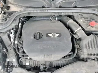 ✅ 2018 MINI Hardtop 4 Door Cooper S • VIN: WMWXU3C56J2B64791 • Lot: 81216725. Listed on Copart with 31,855 mi. Free auction sales archive from the USA and detailed vehicle history report at DreamBid. Image 17.