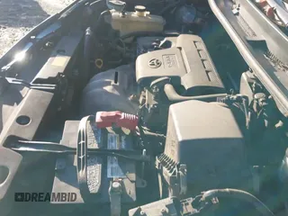 ✅ 2013 Toyota RAV4 XLE • VIN: JTMRFREV0D5005898 • Lot: 43580921. Listed on IAAI with 172,608 mi. Free auction sales archive from the USA and detailed vehicle history report at DreamBid. Image 19.