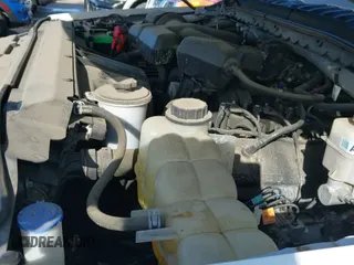 ✅ 2019 Ford F-250 XL • VIN: 1FTBF2A64KED15573 • Lot: 42090750. Wystawiony na IAAI z przebiegiem 44 742 mil. Bezpłatny archiwum sprzedaży aukcyjnych z USA i szczegółowy raport historii pojazdu na DreamBid. Zdjęcie 19.