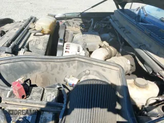 ✅ 1999 Ford F-350 XL • VIN: 1FTSW31F0XEE48747 • Лот: 39444054. Опубликован ранее на IAAI с пробегом 283 371 миль. Бесплатный доступ к архиву аукционных продаж из США и подробный отчёт об истории автомобиля на DreamBid. Изображение 19.