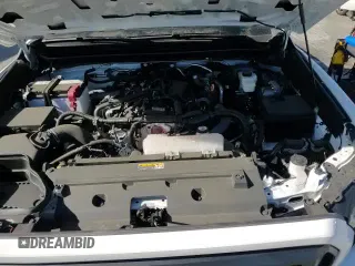 ✅ 2025 Toyota Tacoma SR5 • VIN: 3TMKB5FN8SM032990 • Lot: 82716635. Wystawiony na Copart z przebiegiem 6 842 mil. Bezpłatny archiwum sprzedaży aukcyjnych z USA i szczegółowy raport historii pojazdu na DreamBid. Zdjęcie 15.