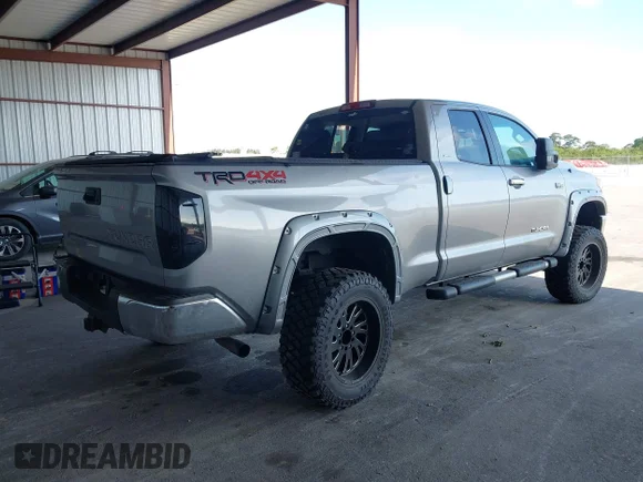 ✅ 2015 Toyota Tundra Limited • VIN: 5TFBW5F14FX424723 • Lot: 42129929. Wystawiony na IAAI z przebiegiem 222 060 mil. Bezpłatny archiwum sprzedaży aukcyjnych z USA i szczegółowy raport historii pojazdu na DreamBid. Zdjęcie 4.
