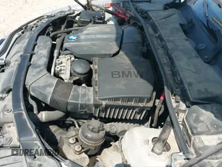 ✅ 2012 BMW 3 Series 335i • VIN: WBAKG7C53CE803345 • Lot: 42489548. Wystawiony na IAAI z przebiegiem 96 521 mil. Bezpłatny archiwum sprzedaży aukcyjnych z USA i szczegółowy raport historii pojazdu na DreamBid. Zdjęcie 22.