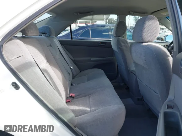 ✅ 2002 Toyota Camry LE • VIN: JTDBE32K120053223 • Lot: 41630288. Wystawiony na IAAI z przebiegiem 151 568 mil. Bezpłatny archiwum sprzedaży aukcyjnych z USA i szczegółowy raport historii pojazdu na DreamBid. Zdjęcie 8.