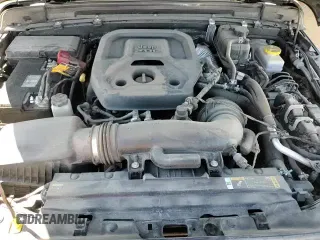 ✅ 2024 Jeep Wrangler Willys • VIN: 1C4PJXDN4RW104446 • Lot: 82267925. Wystawiony na Copart z przebiegiem 20 876 mil. Bezpłatny archiwum sprzedaży aukcyjnych z USA i szczegółowy raport historii pojazdu na DreamBid. Zdjęcie 14.