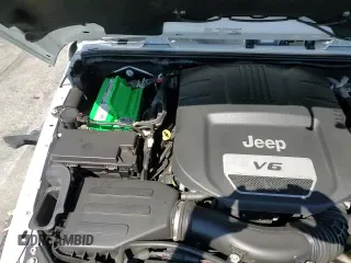 ✅ 2017 Jeep Wrangler Unlimited Rubicon • VIN: 1C4BJWFG2HL559847 • Lot: 84014585. Listed on Copart with 128,484 mi. Free auction sales archive from the USA and detailed vehicle history report at DreamBid. Image 13.